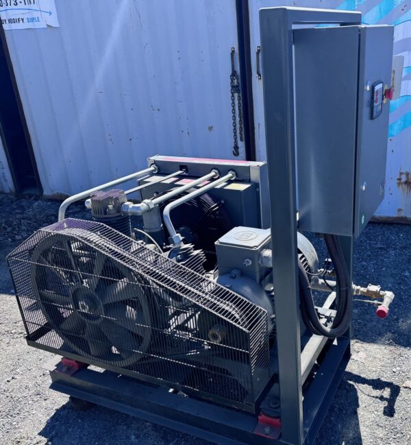 Reconditioned Vector 6100 Series, 40 HP, Air And Inert Gas Booster Compressor