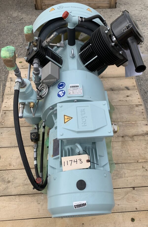 Model 4p45l, 15 HP, Medium Pressure Air Compressor - Image 5